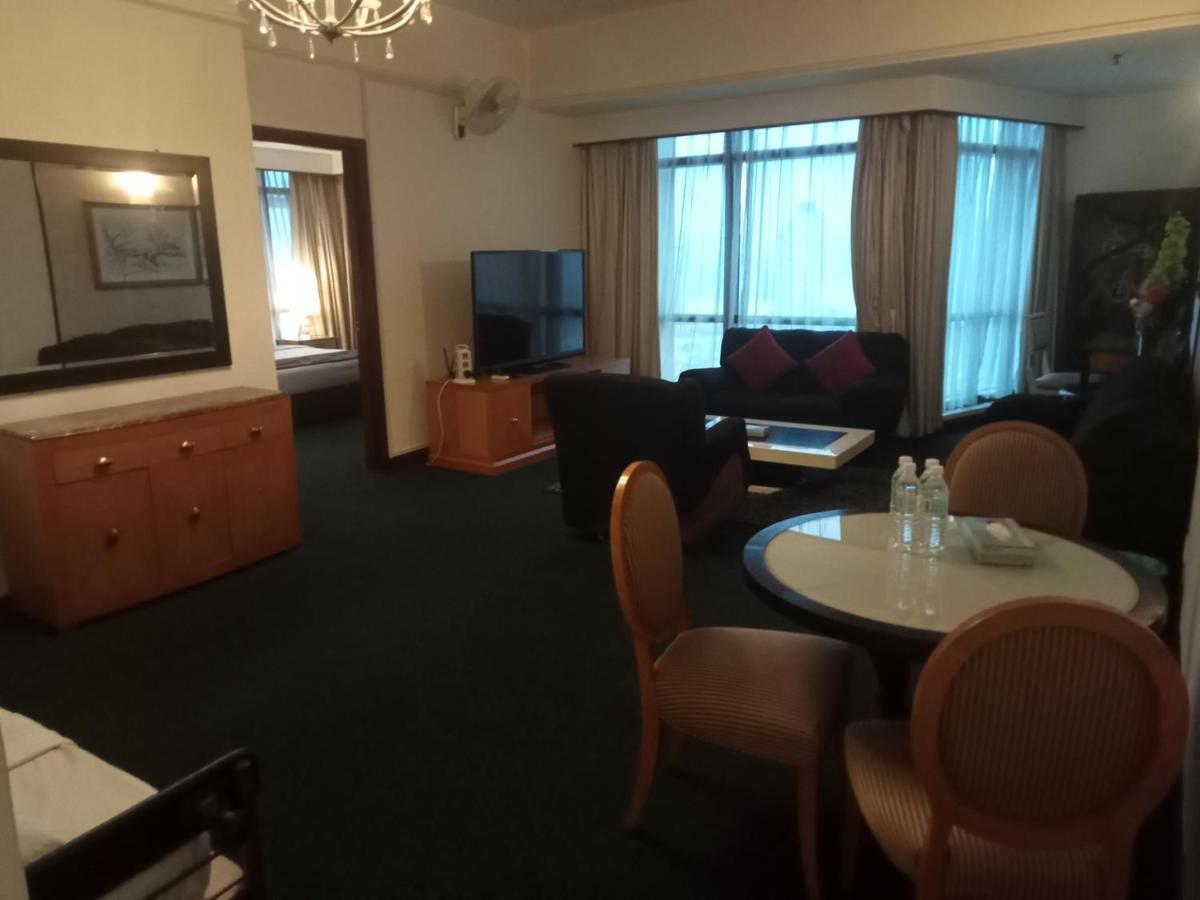Town Place Apartments At Times Square Kl Куала-Лумпур Экстерьер фото